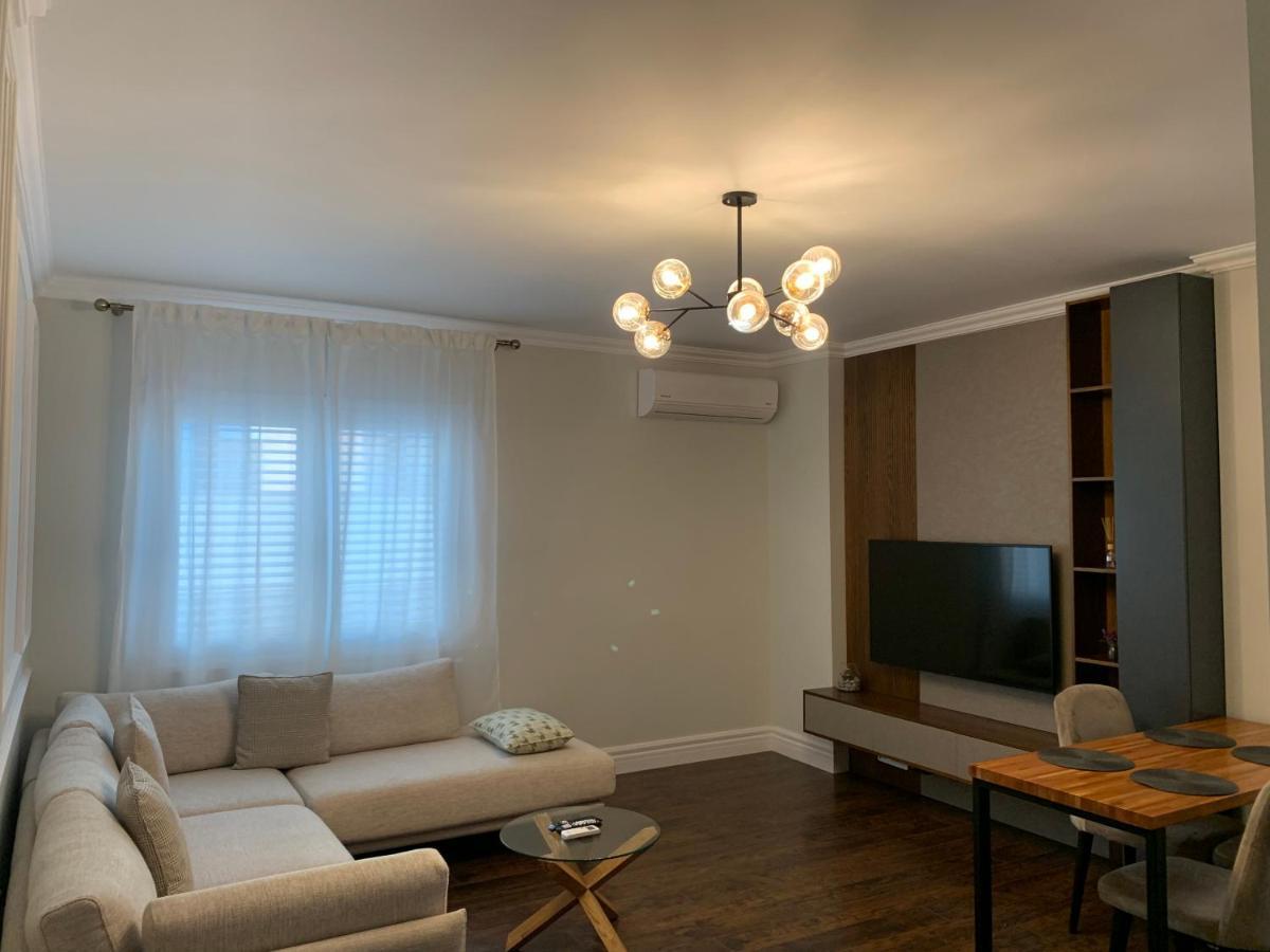 Royal Apartament Durrës Buitenkant foto